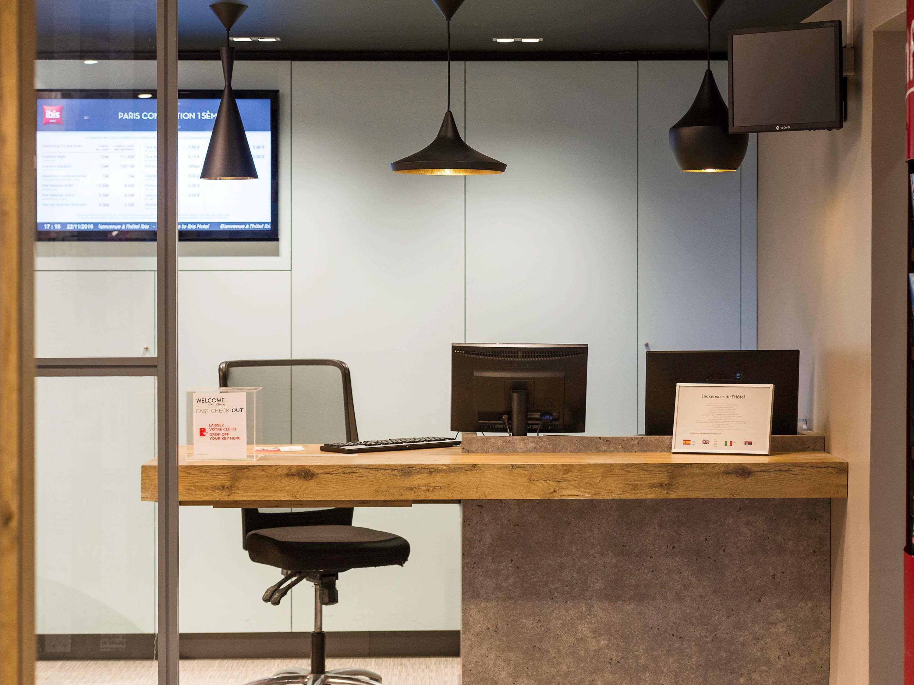 Ibis Paris Vaugirard Porte De Versailles Екстериор снимка
