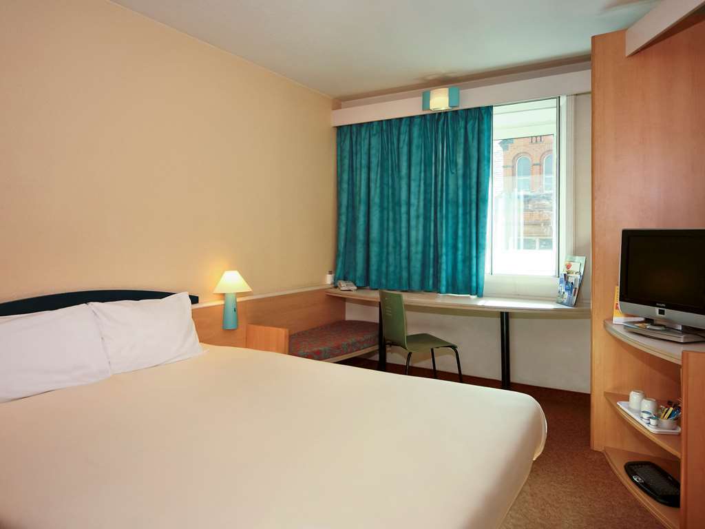 Ibis Paris Vaugirard Porte De Versailles Стая снимка
